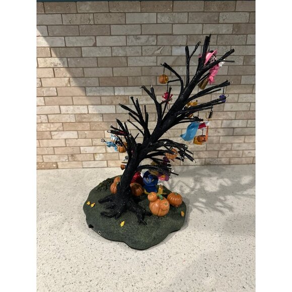 the bradford exchange Disney "Trick Or Treat" Illuminated Halloween Tree - Picture 4 of 8